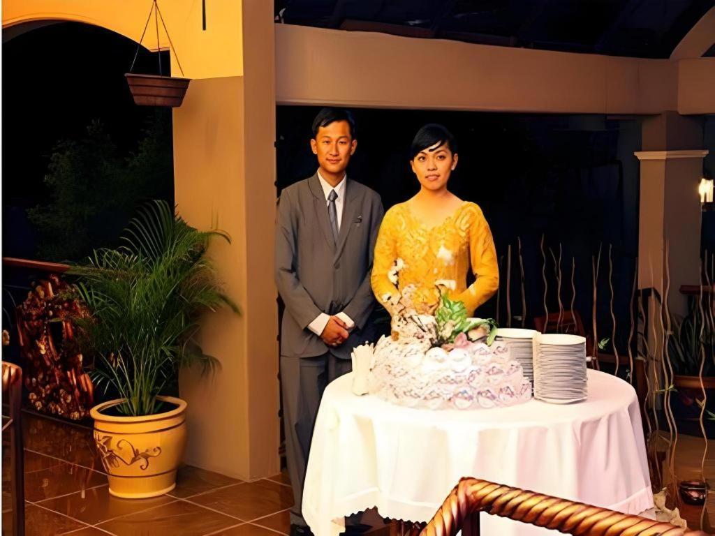 Patria Palace Hotel Blitar Zewnętrze zdjęcie
