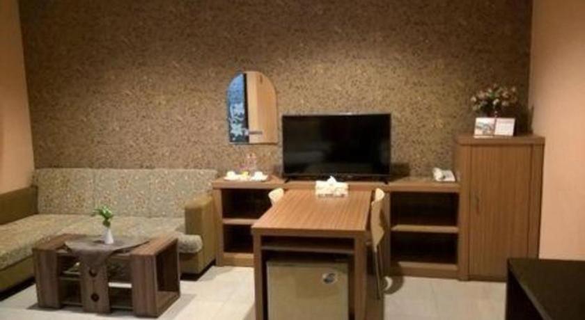 Patria Palace Hotel Blitar Zewnętrze zdjęcie