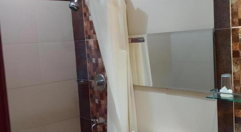 Patria Palace Hotel Blitar Zewnętrze zdjęcie