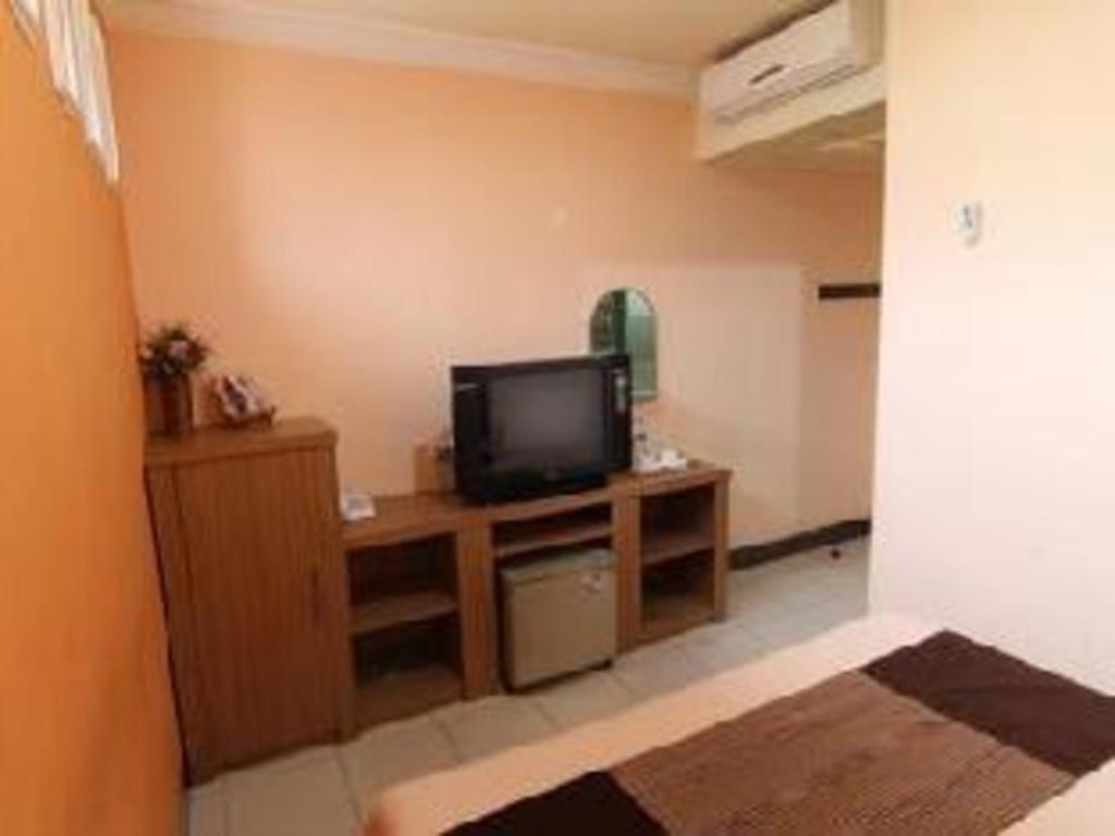 Patria Palace Hotel Blitar Zewnętrze zdjęcie